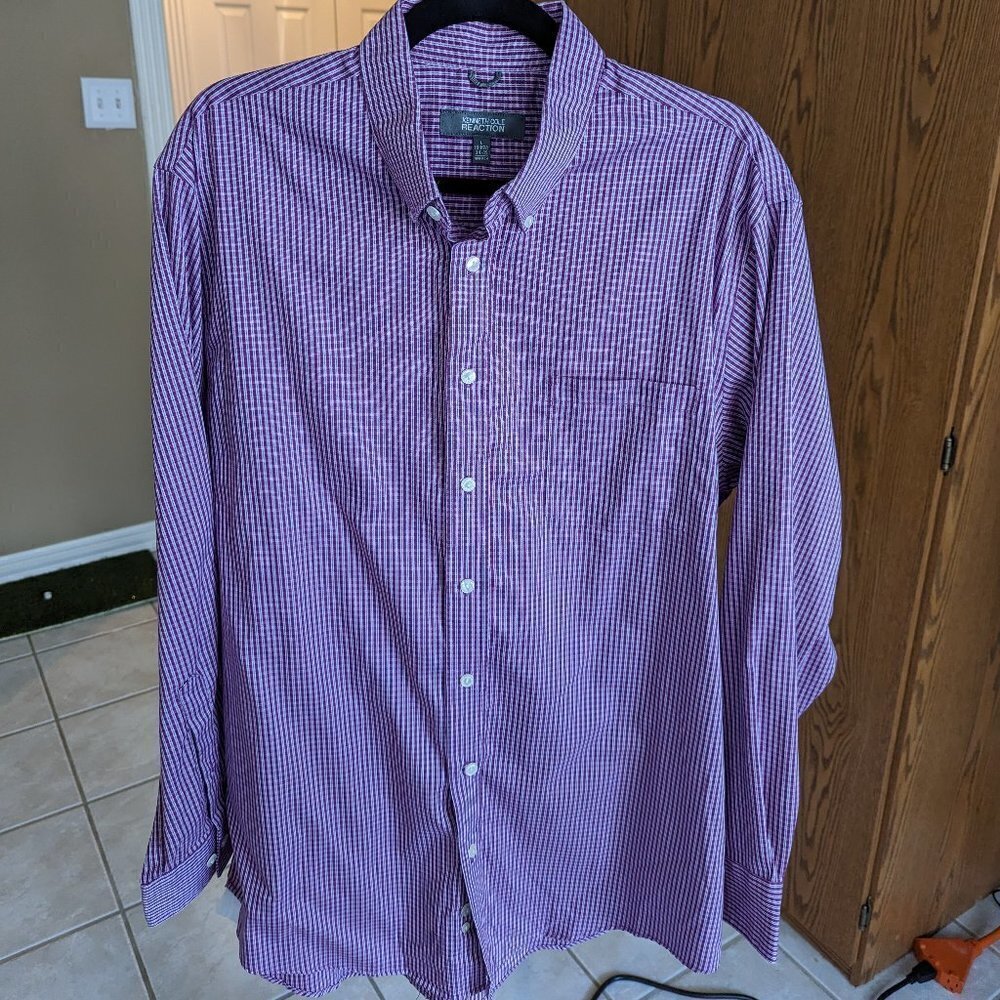 Kenneth Cole Reaction Size Large Maroon/White Gingham Button Down Shirt EUC